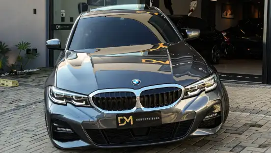 BMW-320i-2022
