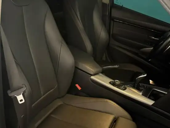 BMW-320i-2.0 SPORT 16V TURBO ACTIVE FLEX 4P AUTOMÁTICO BMW-320i-2016