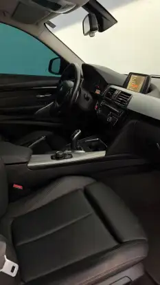 BMW-320i-2016