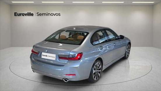 BMW-320i-2023