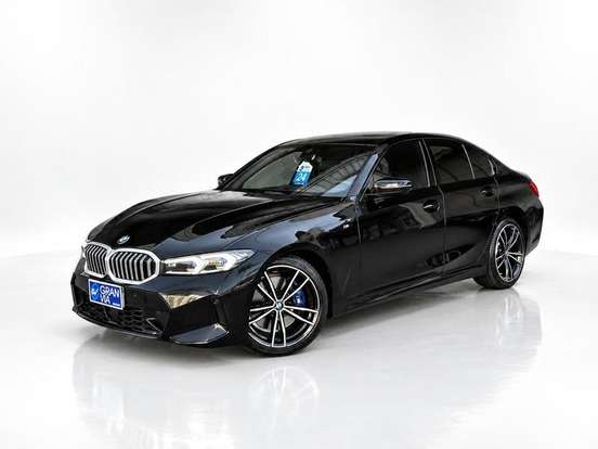 BMW-320i-2024