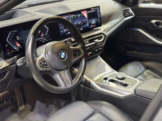 BMW-320i-2022