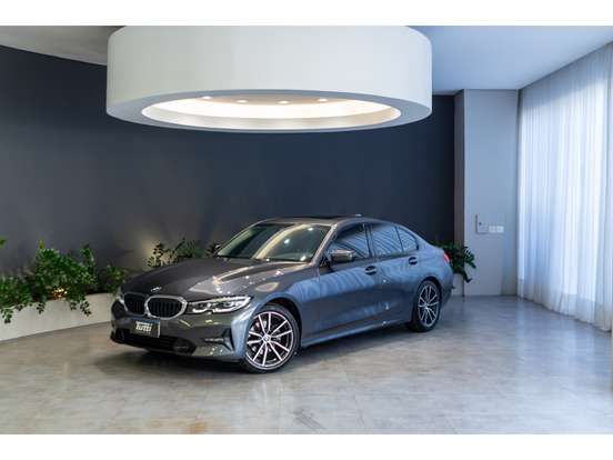 BMW-320i-2020