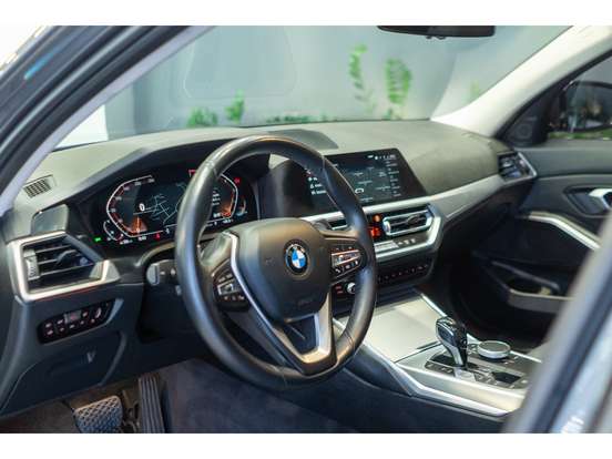 BMW-320i-2.0 16V TURBO GASOLINA GP AUTOMÁTICO BMW-320i-2020