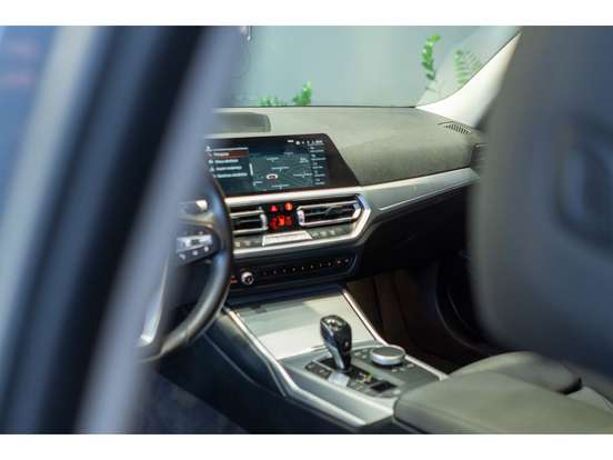BMW-320i-2.0 16V TURBO GASOLINA GP AUTOMÁTICO BMW-320i-2020