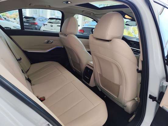 BMW-320i-2.0 16V TURBO GASOLINA SPORT GP AUTOMÁTICO BMW-320i-2019