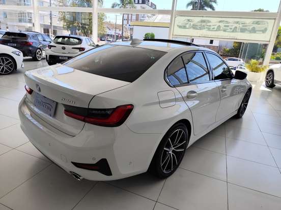 BMW-320i-2.0 16V TURBO GASOLINA SPORT GP AUTOMÁTICO BMW-320i-2019