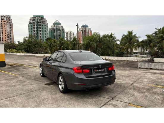 BMW-320i-2.0 SPORT GP 16V TURBO ACTIVE FLEX 4P AUTOMÁTICO BMW-320i-2015