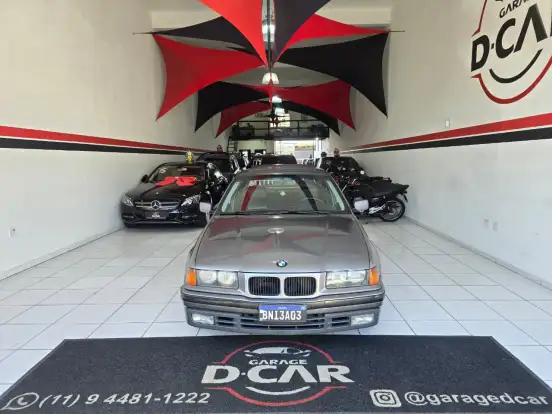 BMW-325i-1992