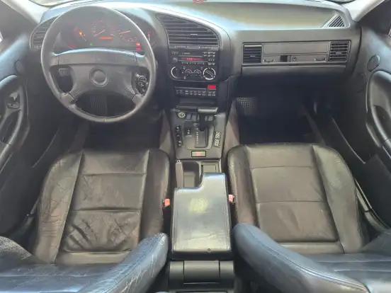 BMW-325i-2.5 SEDAN 24V GASOLINA 4P AUTOMÁTICO BMW-325i-1992