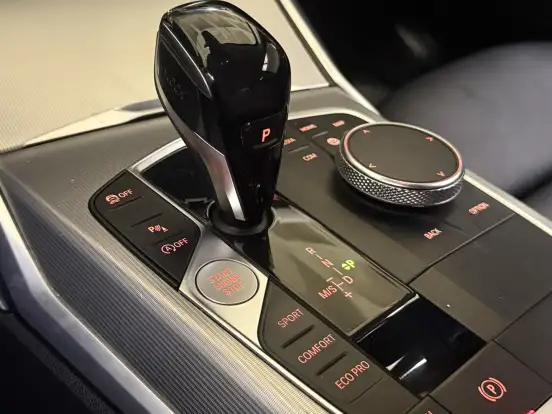 BMW-330i-2.0 16V TURBO GASOLINA SPORT AUTOMÁTICO BMW-330i-2019