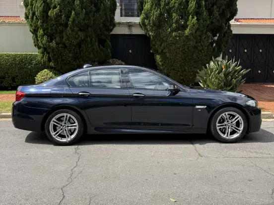 BMW-528i-2.0 M SPORT 16V GASOLINA 4P AUTOMÁTICO BMW-528i-2015
