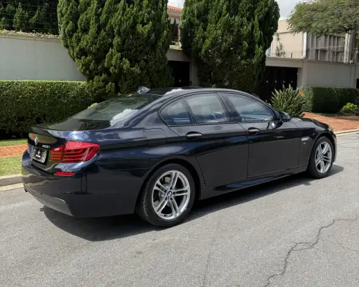 BMW-528i-2015