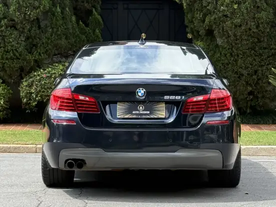 BMW-528i-2.0 M SPORT 16V GASOLINA 4P AUTOMÁTICO BMW-528i-2015