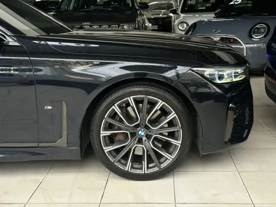 BMW-745Le-2020