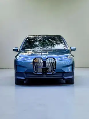 BMW-iX-2022