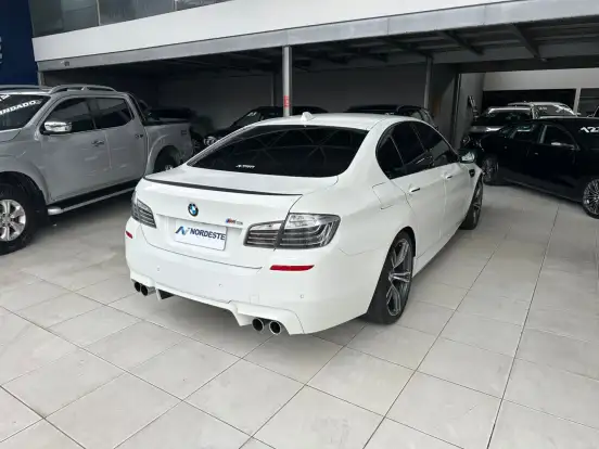 BMW-M5-2012