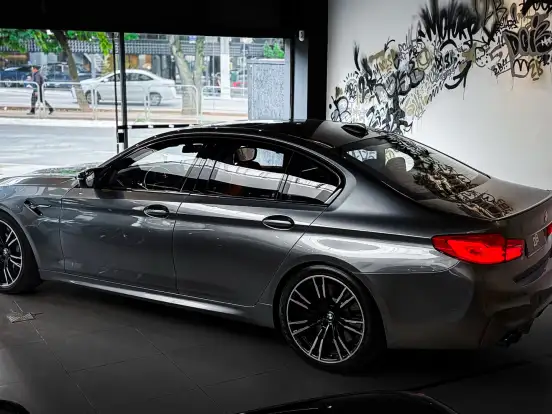 BMW-M5-4.4 V8 TWIN POWER M XDRIVE STEPTRONIC BMW-M5-2018