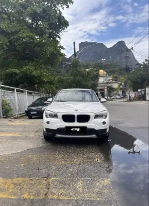 BMW-X1-2013