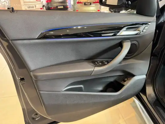 BMW-X1-2.0 16V TURBO ACTIVEFLEX SDRIVE20I 4P AUTOMÁTICO BMW-X1-2020