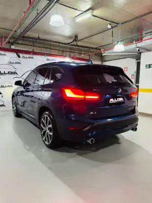 BMW-X1-2022