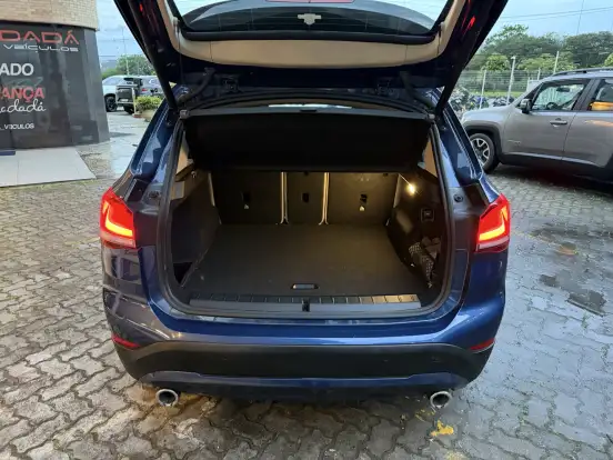 BMW-X1-2021
