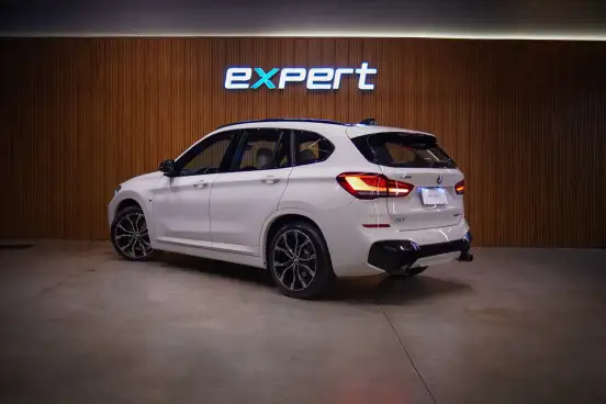 BMW-X1-2021