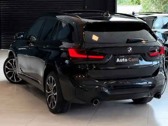 BMW-X1-2022