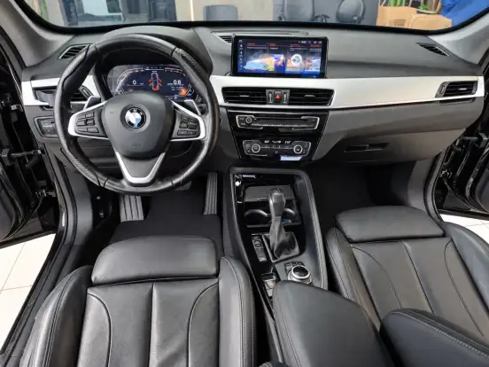BMW-X1-2.0 16V TURBO ACTIVEFLEX XDRIVE25I SPORT 4P AUTOMÁTICO BMW-X1-2017