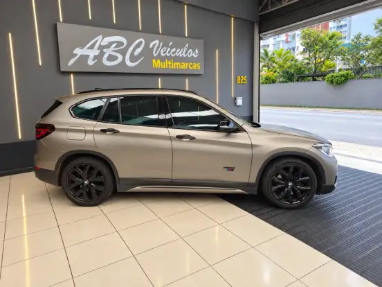BMW-X1-2.0 16V TURBO ACTIVEFLEX XDRIVE25I SPORT 4P AUTOMÁTICO BMW-X1-2017