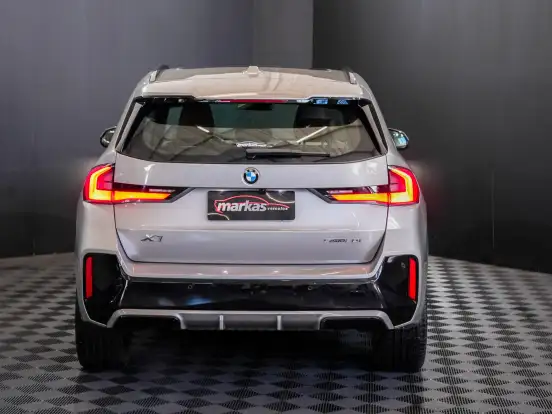 BMW-X1-2.0 16V TURBO GASOLINA SDRIVE20I M SPORT STEPTRONIC BMW-X1-2024