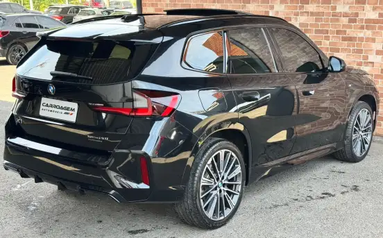 BMW-X1-2024