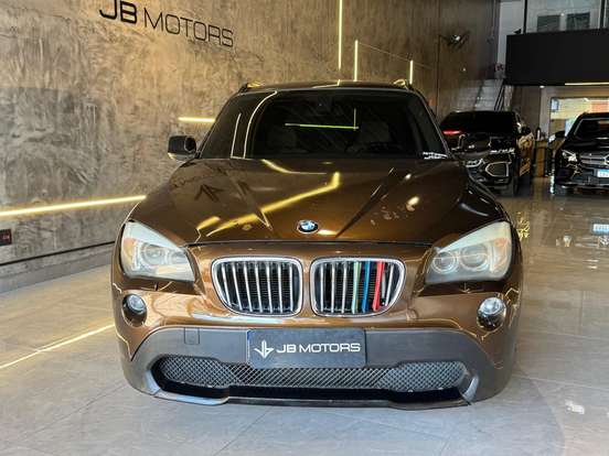 BMW-X1-2011