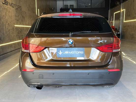 BMW-X1-2.0 16V GASOLINA SDRIVE18I 4P AUTOMÁTICO BMW-X1-2011