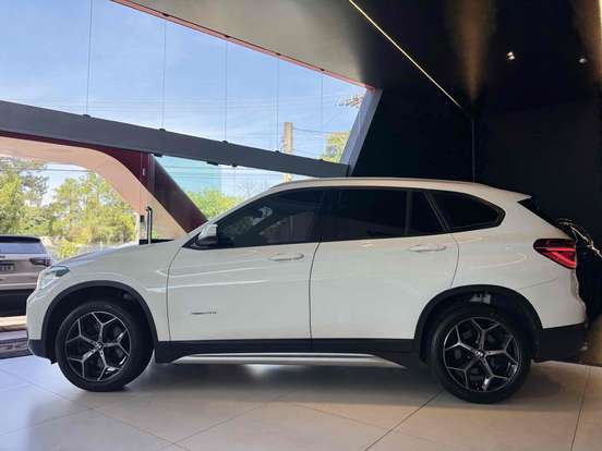 BMW-X1-2016