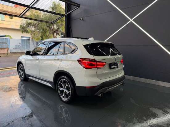BMW-X1-2.0 16V TURBO ACTIVEFLEX SDRIVE20I 4P AUTOMÁTICO BMW-X1-2017