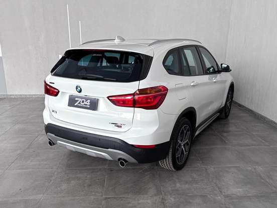 BMW-X1-2.0 16V TURBO ACTIVEFLEX SDRIVE20I X-LINE 4P AUTOMÁTICO BMW-X1-2018