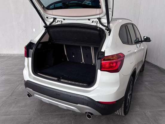 BMW-X1-2.0 16V TURBO ACTIVEFLEX SDRIVE20I X-LINE 4P AUTOMÁTICO BMW-X1-2018