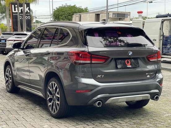 BMW-X1-2.0 16V TURBO ACTIVEFLEX SDRIVE20I X-LINE 4P AUTOMÁTICO BMW-X1-2022