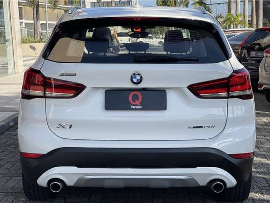 BMW-X1-2.0 16V TURBO ACTIVEFLEX SDRIVE20I X-LINE 4P AUTOMÁTICO BMW-X1-2019