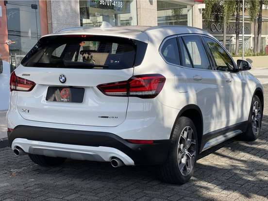 BMW-X1-2.0 16V TURBO ACTIVEFLEX SDRIVE20I X-LINE 4P AUTOMÁTICO BMW-X1-2019