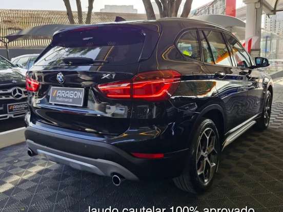 BMW-X1-2.0 16V TURBO ACTIVEFLEX SDRIVE20I X-LINE 4P AUTOMÁTICO BMW-X1-2017