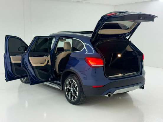 BMW-X1-2021