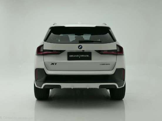BMW-X1-2024