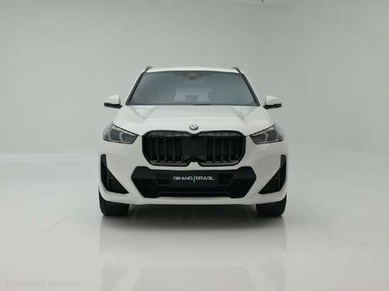 BMW-X1-2024