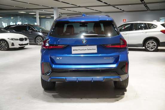BMW-X1-2024