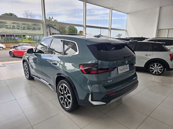 BMW-X1-2024