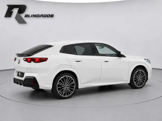 BMW-X2-2.0 TURBO GASOLINA XDRIVE20I M SPORT STEPTRONIC BMW-X2-2026