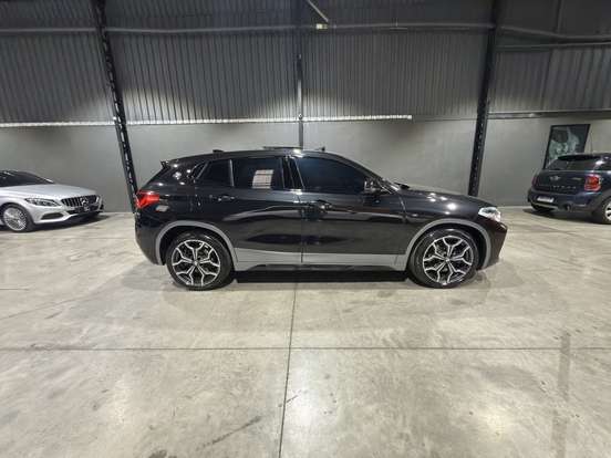 BMW-X2-2019