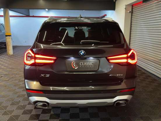 BMW-X3-2.0 16V HÍBRIDO X LINE XDRIVE30E STEPTRONIC BMW-X3-2023